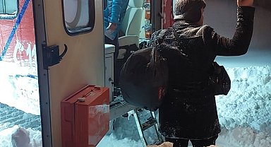 UMKE ekipleri köylerde mahsur kalan hastalar için seferber oldu