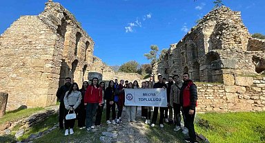 Üniversite öğrencilerine kültür gezisi