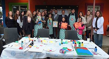 Üniversiteliler, engelli gençleri sevindirdi