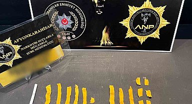 Uyuşturucu emdirilmiş peçeteyle yakalanan 2 kişi gözaltına alındı