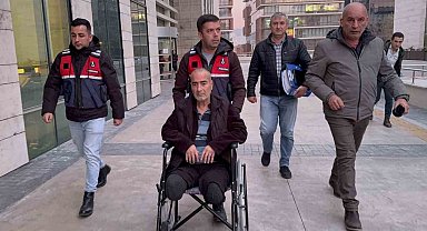 Uyuşturucu ticaretinden 11 yıl ceza yedi, ayakları olmayan hükümlü tekerlekli sandalyeyle cezaevine götürüldü
