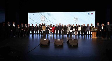 Vali Akın ve Başkan Altay, 17. Altın Dokunuşlar Festivali'ni ve Gazze Hayır Panayırı'nı açtı