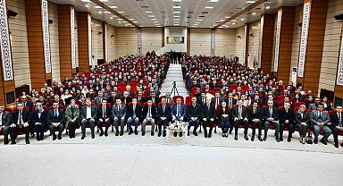 Vali Aydoğdu: "Bilgi her yerden öğrenilir, irfan rehberlikle kazanılır"