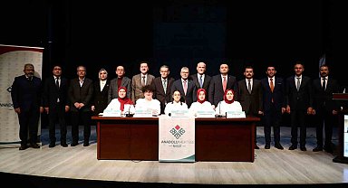 Vali Çelik: "Edebiyat yalnızca okuma alışkanlığı kazandırmaz, aynı zamanda düşünmeyi mümkün kılan güçlü bir alandır"