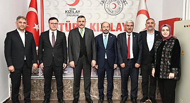 Vali Çiftçi'den Kızılay'a ziyaret