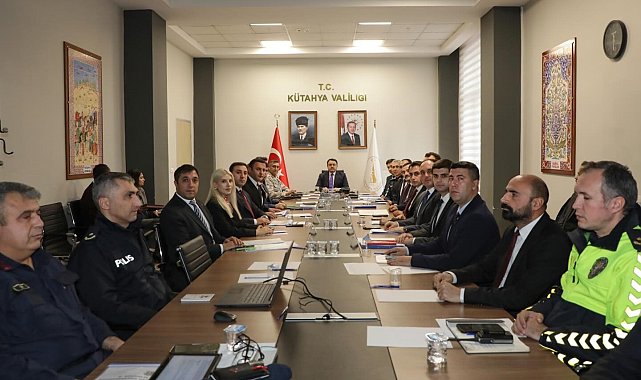 Vali Işın: "Güvenlik hizmetleri, yalnızca bir görev değil, milletimize karşı sorumluluğumuzdur"