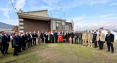 Vali Karakaya'dan şehit ailesine ziyaret