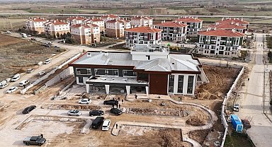 Vali Musa Işın, Çavdarhisar Devlet Hastanesi inşaatında incelemelerde bulundu