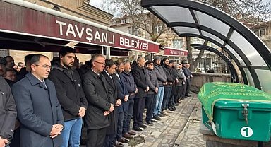 Vali Musa Işın, İsmail Atak'ın cenaze törenine katıldı