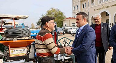 Vali Sözer Pazaryeri Küçük Sanayi Sitesi'nde esnafla buluştu