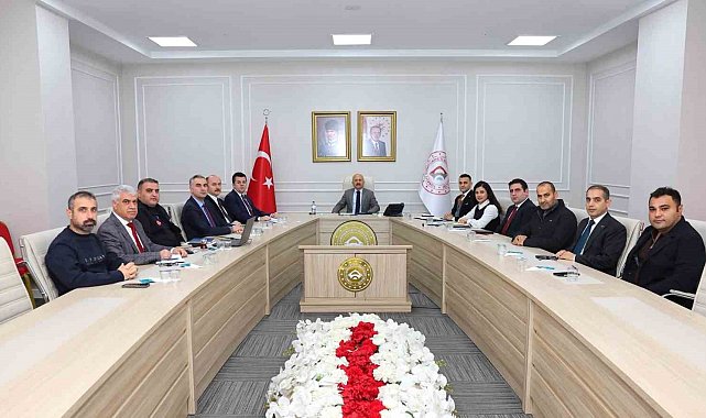 Vali yardımcılarıyla değerlendirme toplantısı yapıldı