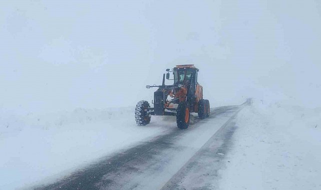 Van'da 28 yerleşim yerinin yolu ulaşıma kapandı