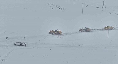 Van'da kardan dolayı kapanan 569 yolun 506'sı açıldı