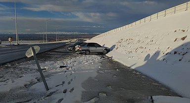 Van'da zincirleme kaza: 5 yaralı