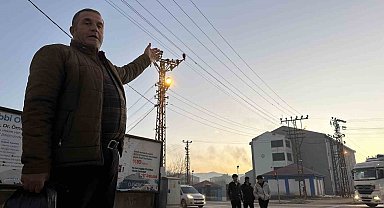 VEDAŞ'ın ihmali can ve mal güvenliğini tehdit ediyor: Yüksekova'nın kalbi tehlike saçıyor