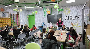 Vezirköprü Bilim Merkezindeki eğitimler sürüyor