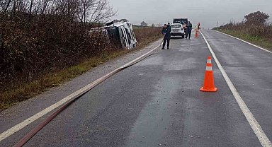 Vize-Soğucak Köyü yolunda petrol tankeri devrildi