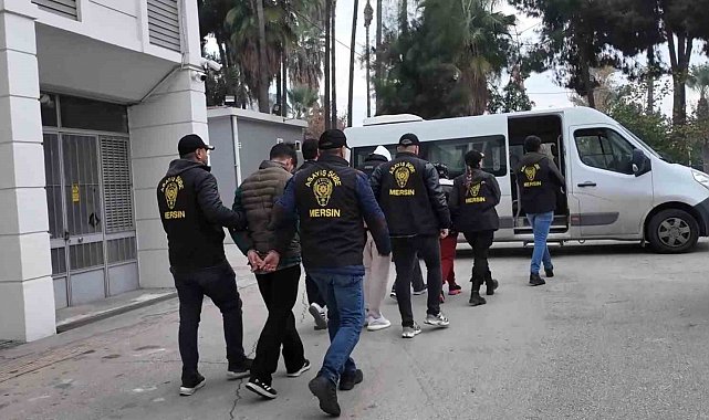 Yabancıların pasaportlarına el koyup fuhuş yaptıran şebeke çökertildi: 3 tutuklama