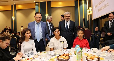 Yalova'da özel eğitim ailesi kahvaltıda buluştu