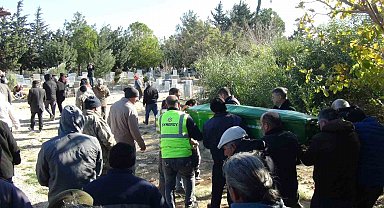 Yangında ölen 2 kardeşe acı veda: Aynı tabutla getirilip aynı kabre defnedildiler
