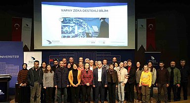 Yapay zeka destekli bilim anlatıldı