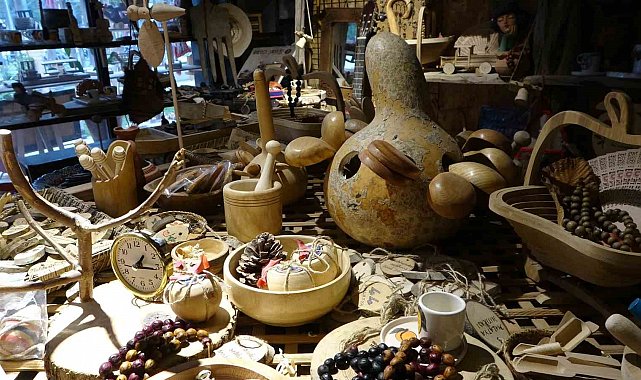 Yarım asırdır ağaçlara şekil veriyor