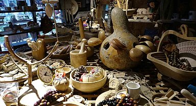 Yarım asırdır ağaçlara şekil veriyor