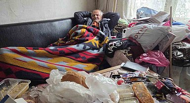 Yazın evinden 4 kamyon çöp çıkarıldı ama içeride hâlâ 2 kamyonluk çöp var