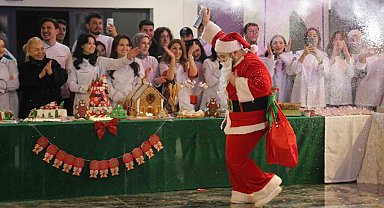 Yeni yıla horon ve kolbastı oynayarak girdiler