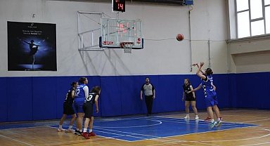 Yıldız Kız Basketbol Müsabakaları Bilecik'te sürüyor