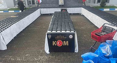 Yolcu otobüsünde binlerce silah parçası ele geçirildi: 6 gözaltı