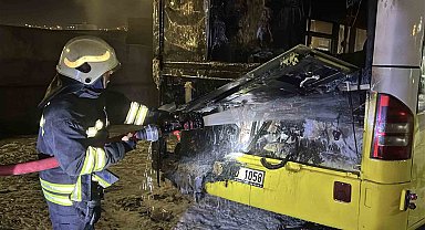 Yozgat'ta özel halk otobüsü yandı