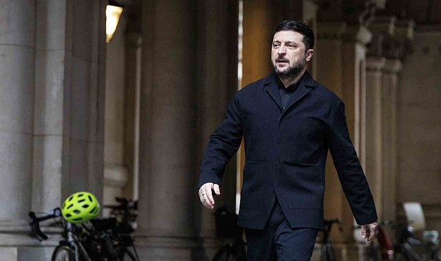 Zelenskiy: "ABD'nin yardımıyla Ukrayna'da 3 ay içinde seçim düzenlenebilir"