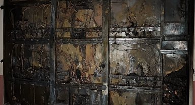 Zeytinburnu'nda korkutan yangın: 4 kişi hastaneye kaldırıldı