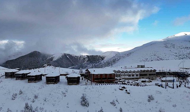 Zigana'nın zirvesinde "kar" yoğunluğu