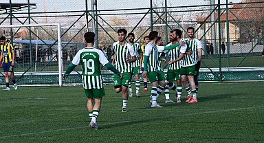 Zirvede Şekerspor damgası