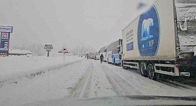 Zonguldak-Ankara yolunda trafik kilitlendi