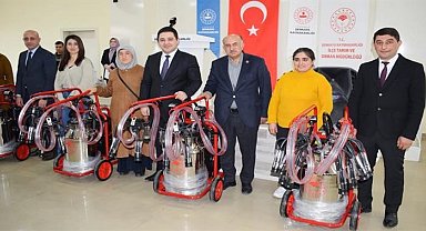 128 yetiştirici süt sağım makinesi ile buluştu