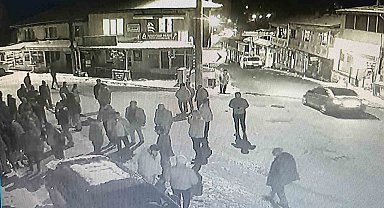 17 yaşındaki çocuk, husumetlisini silahla vurdu: 2 gözaltı