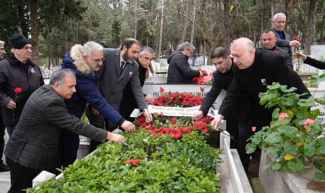 'Hakikatin nefesi' Neyzen Tevfik, Kartal'da dualarla anıldı