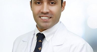 'Prostat büyümesi her zaman ameliyat gerektirmez'