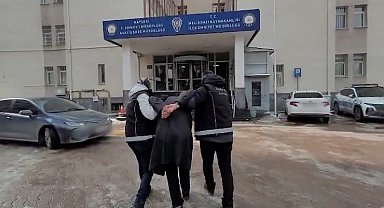 'Uyuşturucu madde ticareti yapmak' suçundan aranan şahıs yakalandı