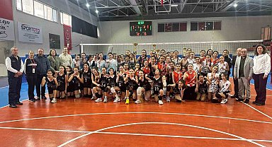 'Voleybol Küçük Kız Müsabakaları' tamamlandı