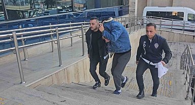 4 yaşındaki Sarp'ın su arabasının altında kaldığı kazada şoför ve şirket yetkilisi birbirlerini suçladı