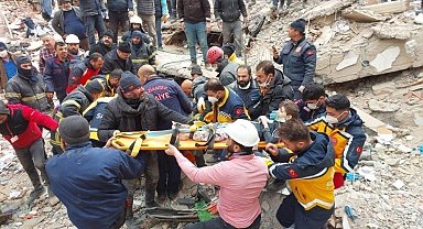 51 kişiye mezar olan binanın yıkılmasına Tofaş Fiat bayisinin kolon kesmesi sebep oldu