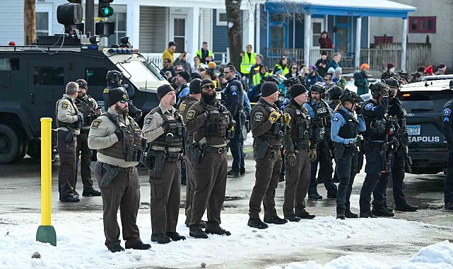 ABD Göçmenlik ve Gümrük Muhafaza Dairesi ajanları bir kadını vurarak öldürdü
