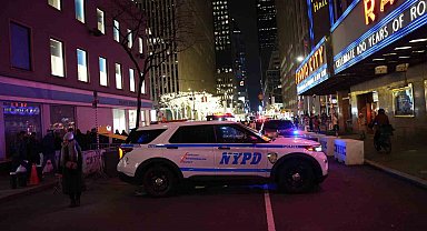 ABD'de yeni yıl yoğun güvenlik önlemleri altında coşkuyla kutlandı