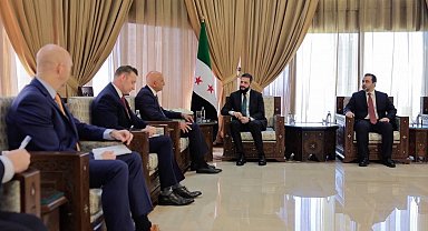 ABD'nin Ankara Büyükelçisi Barrack: "Trump, bu anı yeni bir Suriye için 'dönüm noktası' olarak görüyor"