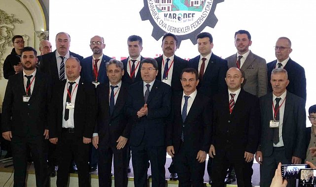 Adalet Bakanı Tunç, Bandırma Günü'nde Karabüklülerle bir araya geldi