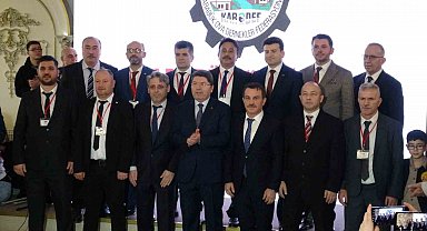 Adalet Bakanı Tunç, Bandırma Günü'nde Karabüklülerle bir araya geldi